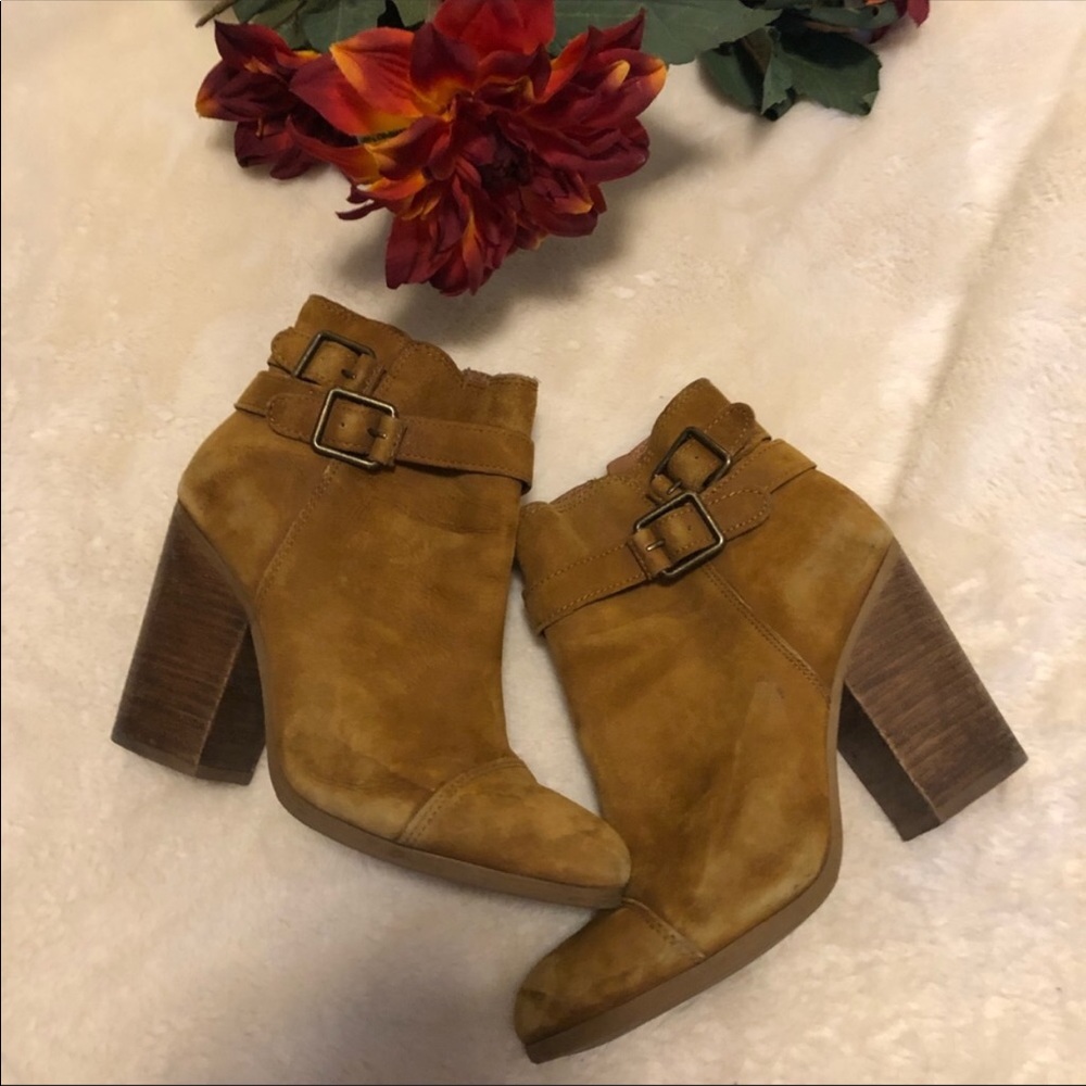 Lucky Brand Booties Cognac Brown
